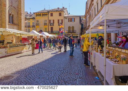 Crema, Italy - February 27, 2022: Carnival Market Scene In The Cathedral (duomo) Square, With Locals