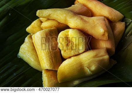 Tapai Or Tape Or Peuyeum Are Traditional Foods / Snacks From Indonesia, Made From Fermented Cassava.