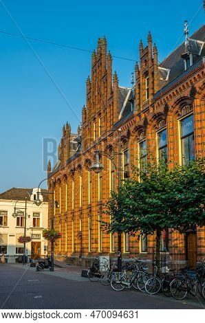 Arnhem, The Netherlands - August 23, 2013: Urban Scene, Architecture In The Old Town Of Arnhem, The 
