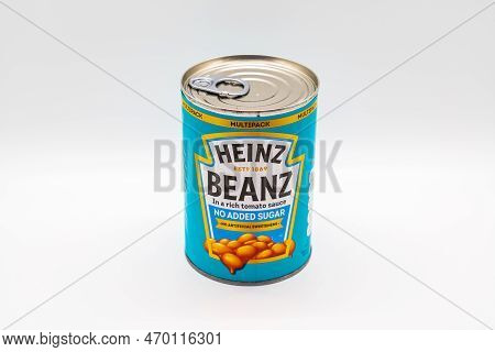 Wolverhampton, England - February 4 2023: A Closeup Of A Uk Can Of Heinz Baked Beans Isollated On A 