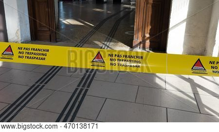 Bordeaux , Aquitaine  France - 30 01 2023 : Vigipirate No Trepassing Symbol Logo Sign In Police Anti