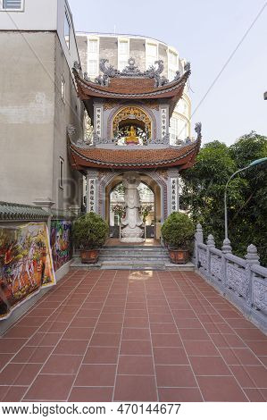 Hanoi, Vietnam, January 2023.  View Of The Chua Tien Tich Buddist Temple In The City Center