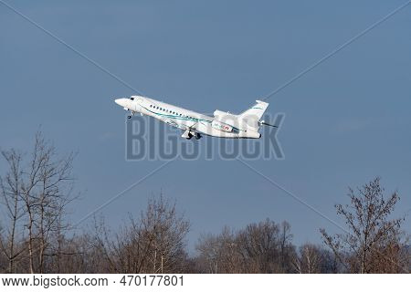Zurich, Switzerland, January 20,2023 Dessault Falcon 8x Business Aircraft Is Taking Off From Runway 