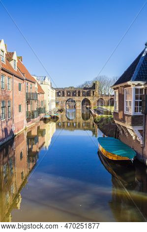 Old Houses And Historic City Gate At The Berkel River In Zutphen, Netherlands