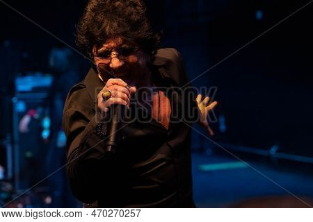 Mt. Clemens, Michigan -usa- January 28, 2023: Xyz Performing At The Emerald Theatre As Special Guest