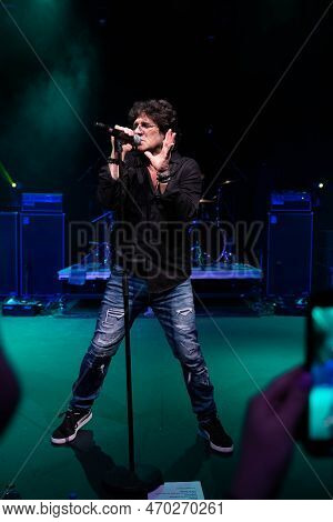 Mt. Clemens, Michigan -usa- January 28, 2023: Xyz Performing At The Emerald Theatre As Special Guest