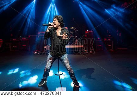 Mt. Clemens, Michigan -usa- January 28, 2023: Xyz Performing At The Emerald Theatre As Special Guest