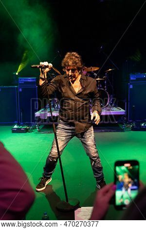 Mt. Clemens, Michigan -usa- January 28, 2023: Xyz Performing At The Emerald Theatre As Special Guest