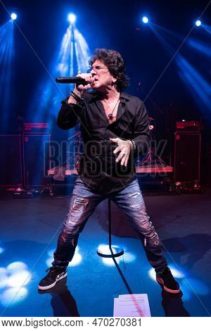 Mt. Clemens, Michigan -usa- January 28, 2023: Xyz Performing At The Emerald Theatre As Special Guest