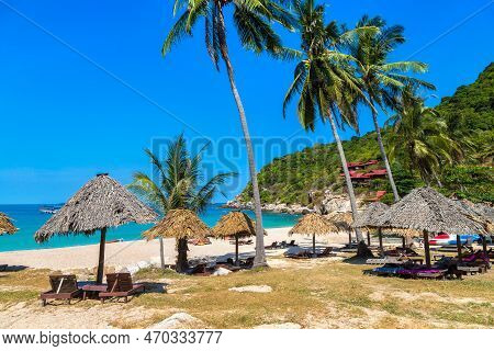 Beach Parasol At Aow Luek Beach At Koh Tao Island, Thailand