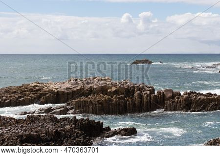 The View Of Seascape With Rocks And Blue Sea In A Sunny Day, Near Mangawhai Heads, Auckland, New Zea