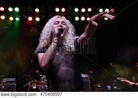 Mt. Clemens, Michigan -usa- January 28, 2023: George Lynch Performing At The Emerald Theatre With Sp