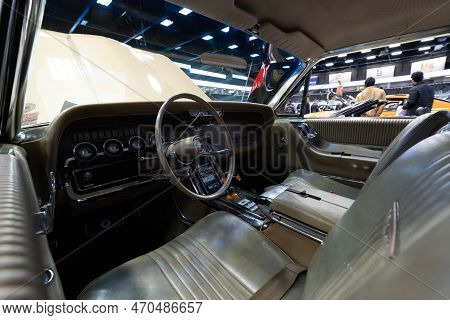 Flint, Michigan -usa- February 10, 2023:  8Th Annual Chrome And Ice Winter Indoor Autoshow At The Do