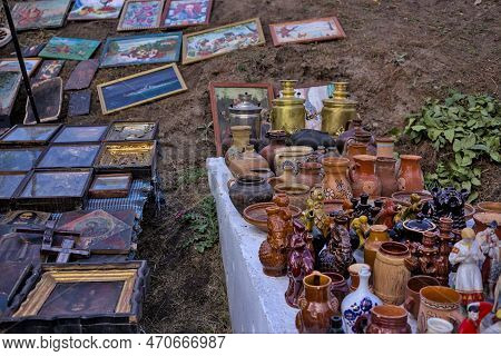 Kropyvnytskyi, Ukraine - September 29, 2021: Antique Flea Market. Selling And Buying Antiques Items 