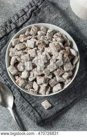 Homemade Sweet Muddy Buddy Puppy Chow