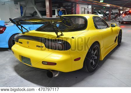 Paranaque, Ph - Nov 19 - Mazda Rx7 At Tastefully Built Car Meet On November 19, 2022 In Paranaque, P