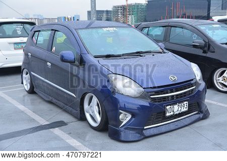 Paranaque, Ph - Nov 19 - Toyota Wigo At Tastefully Built Car Meet On November 19, 2022 In Paranaque,