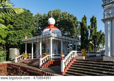 Maheswarnath Shiv Mandir Hindu Temple, Triolet, Mauritius