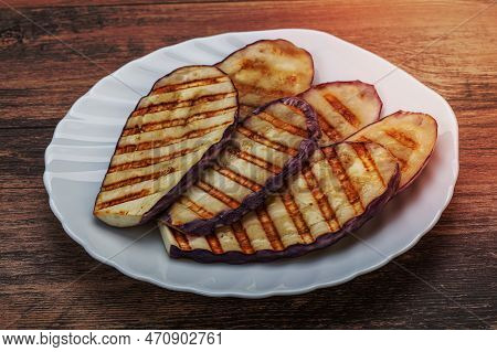 Grilled Graffiti Eggpant Slices With Olive Oil