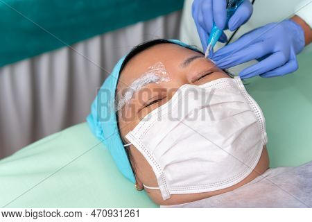 Eyebrow Tattoo Clinic Or Eyebrow Embroidery Clinic