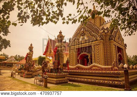 Thailand Prachuap Hua Hin Wat Khao Kalok