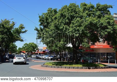 A View Of Clarinda Street In Parkes, Nsw. Feb 2023. Parkes, Nsw, Australia