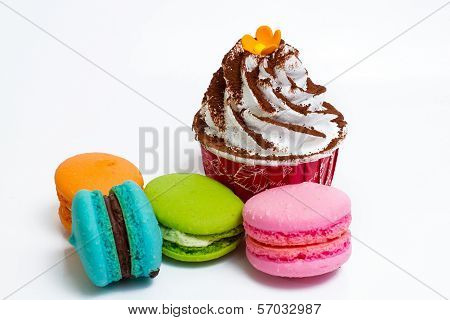 Cup Cake And Macaron