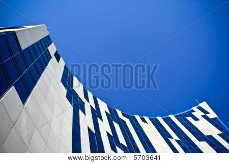 Cutting Edge blu