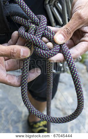 figure eight knot re-threaded