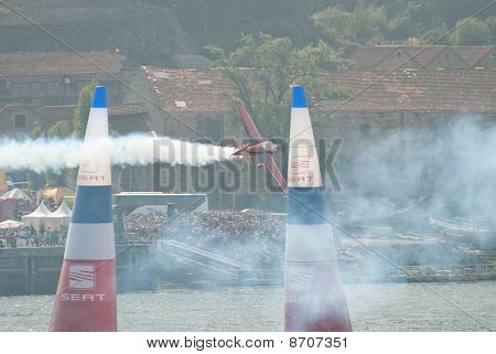 Nicolas Ivanoff (fra) en Red Bull Air Race 2009, Porto, Portugal