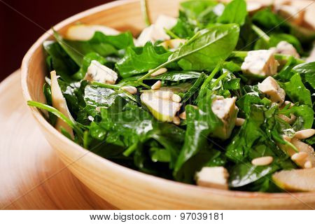 Fresh Spinach Salad With Blue Cheese, Pears And Honey