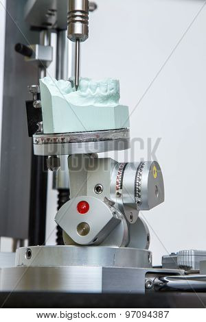 Machine For Surgical Dima Dental Prostheses
