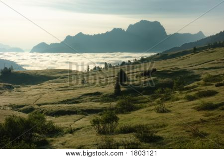 Nascer do sol de montanha
