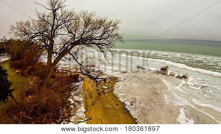 grand traverse bay in state of michigan froszen in march