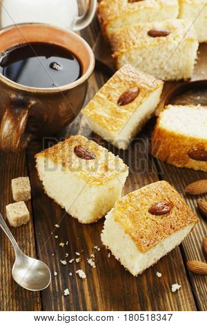 Semolina Pie With Coconut