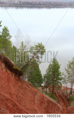 Rottura vicino al fiume