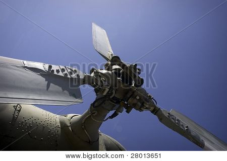 elicottero militare