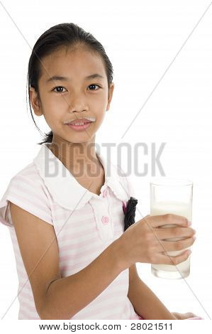 牛乳のガラスの小さな