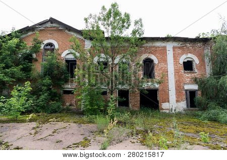 Earls Estate. Count Dwelling In Polessky, Ukraine.