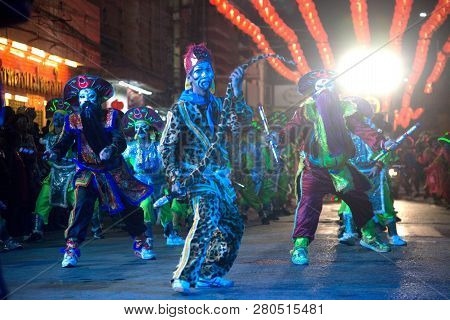 Nakorn Sawan , Thailand - February 18, 2018 : Group Of Unidentified Fighting Of Warriors ( Aung-gor 