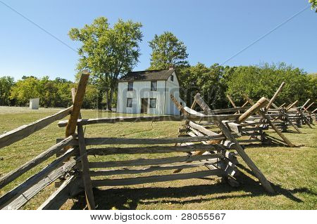 civil war æra farm house og split jernbane hegn
