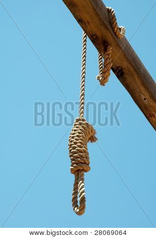 løkke hængende fra en galge