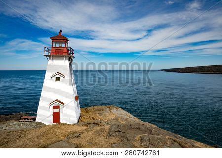 Boars Head Lighthouse Bay Of Fundy Ns Canada