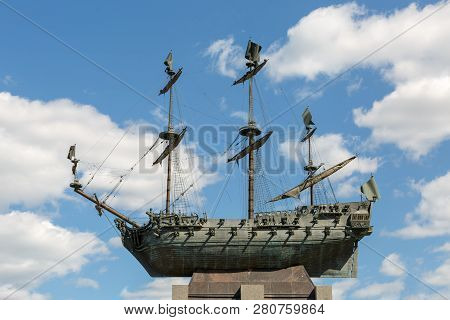 Saint-petersburg, Russia, May 30, 2018: Monument On Voskresenskaya Embankment To The Poltava Ship Wh
