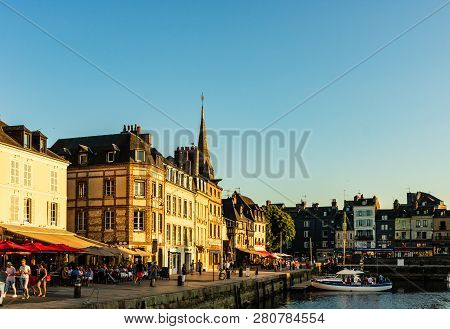 Hondleur, France - 2019.spectacular Famous Harbor In Normandy, Honfleur Skyline And Water With Boats