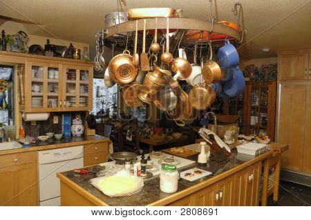 Cucina con isola e ruota