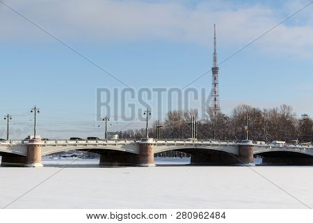 Saint-petersburg, Russia -  January 24, 2019: View Of Kamennoostrovsky Bridge And The Tv Tower From 