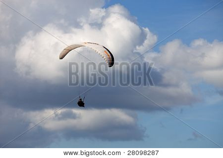 CALDELAS, PORTUGAL - 1. maj: Paragliding Festival Icaro de Caldelas 2010, i nordlige Portugal, 1
