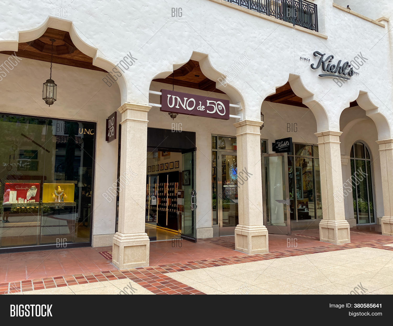 Orlando Fl Usa 6 13 Image Photo - Jewelry S Orlando Fl Orlando Fl Usa 6 13 Image Photo - Jewelry S Orlando Fl