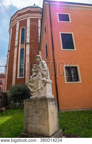 Vicenza, Italy - August 12, 2019: Sculpture Outside The Duomo Santa Maria Annunciata Cathedral In Vi